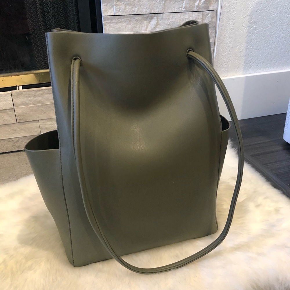 Oak + Fort Tote bag